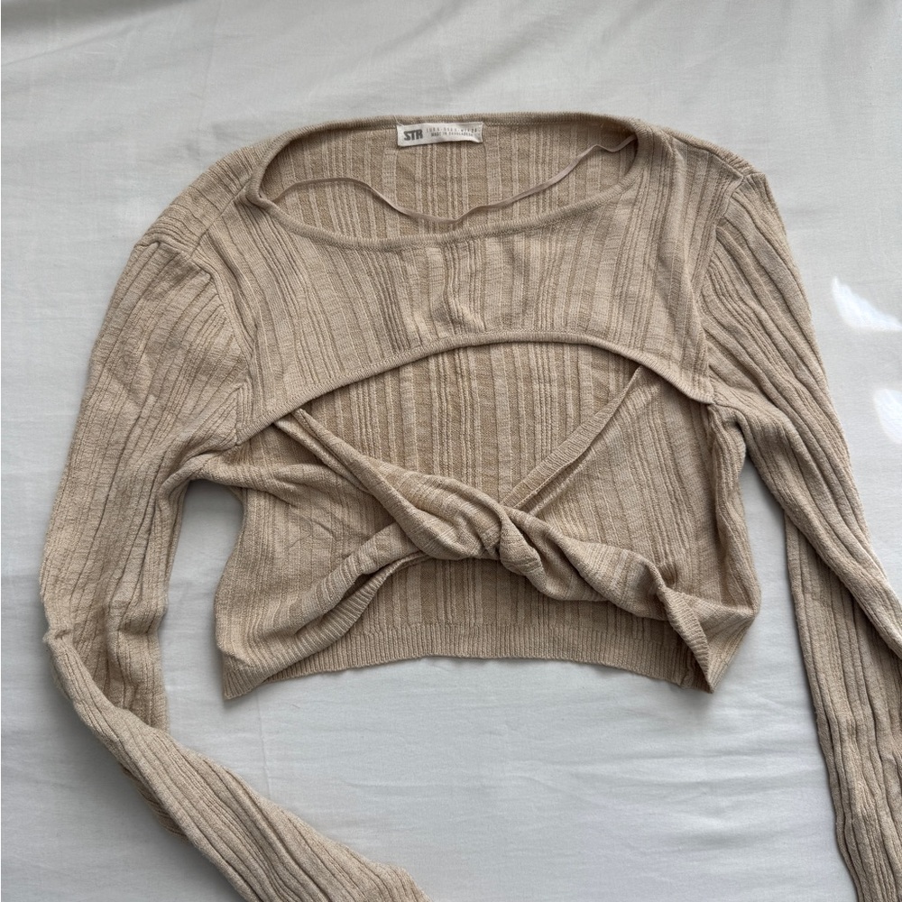 stradivarius long sleeve crop top